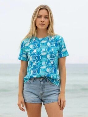 Lilly Pulitzer Turquoise Blue Tropical Swirl Tee T-shirt Top Shirt M Fish Print